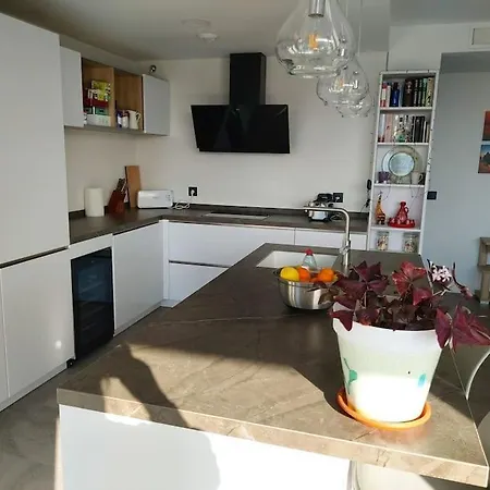 Torre D'arenas, Playa Victoria, Piscina Y Parking 加的斯