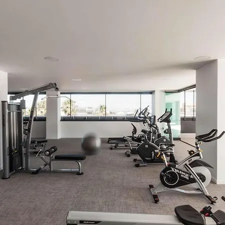 Torre D'arenas, Playa Victoria, Piscina Y Parking