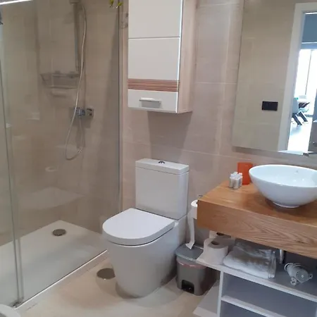 Torre D'arenas, Playa Victoria, Piscina Y Parking Apartment *