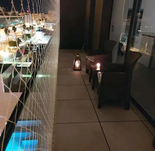 Torre D'arenas, Playa Victoria, Piscina Y Parking Apartment *