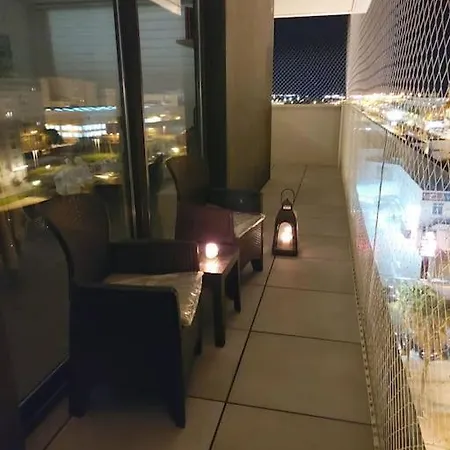 Апартаменты Torre D'arenas, Playa Victoria, Piscina Y Parking