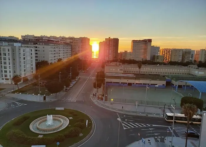 Torre D'arenas, Playa Victoria, Piscina Y Parking Daire Cadiz