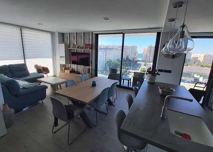 Torre D'arenas, Playa Victoria, Piscina Y Parking Daire *